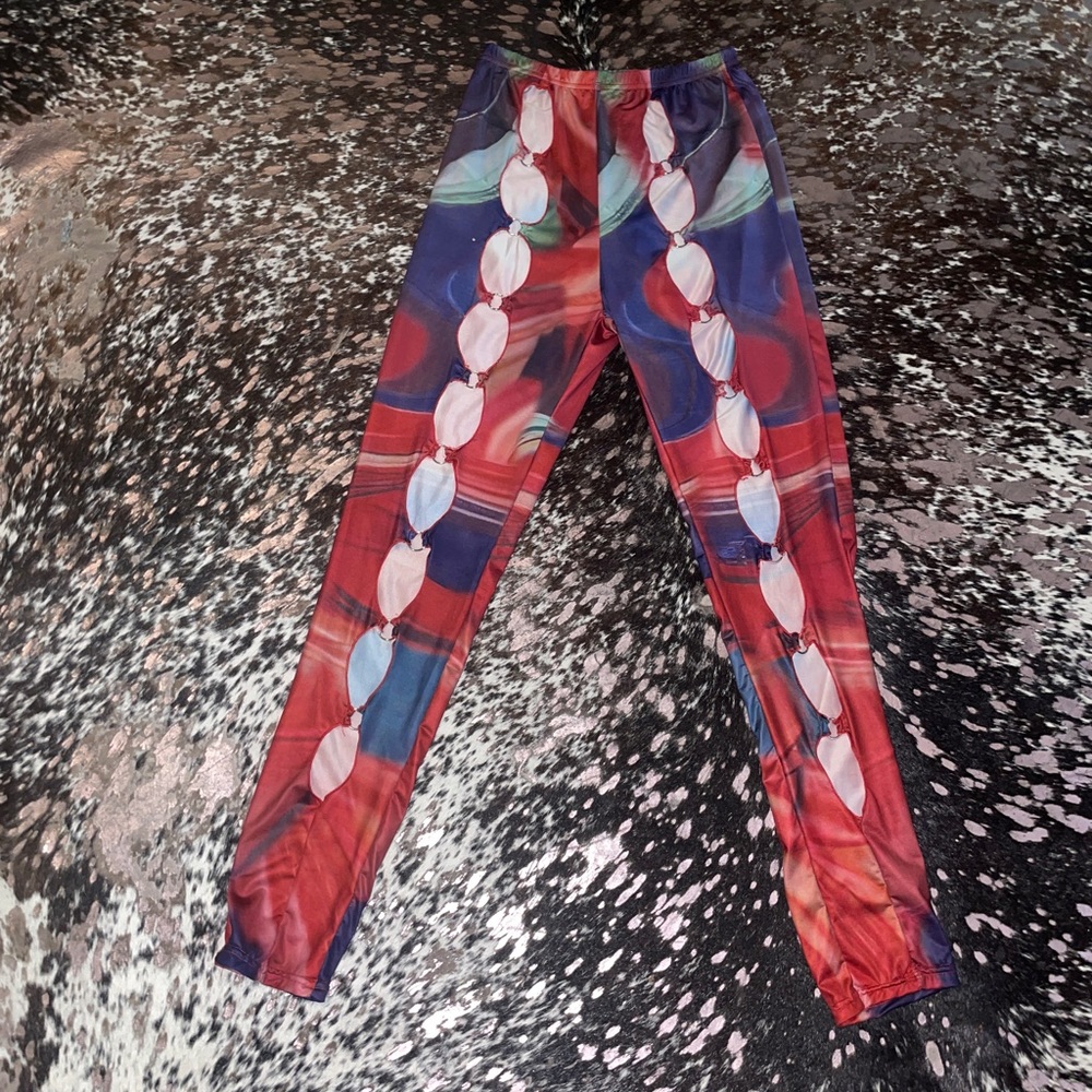 Cut out , silver link leggings